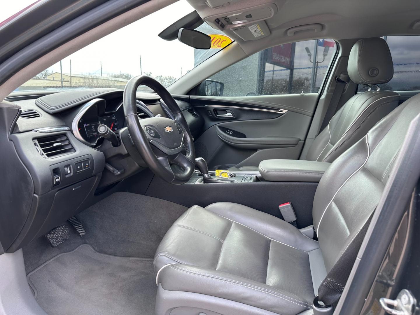 2018 GRAY CHEVROLET IMPALA LT (3LT) (2G1125S34J9) , located at 5900 E. Lancaster Ave., Fort Worth, TX, 76112, (817) 457-5456, 0.000000, 0.000000 - Photo#8